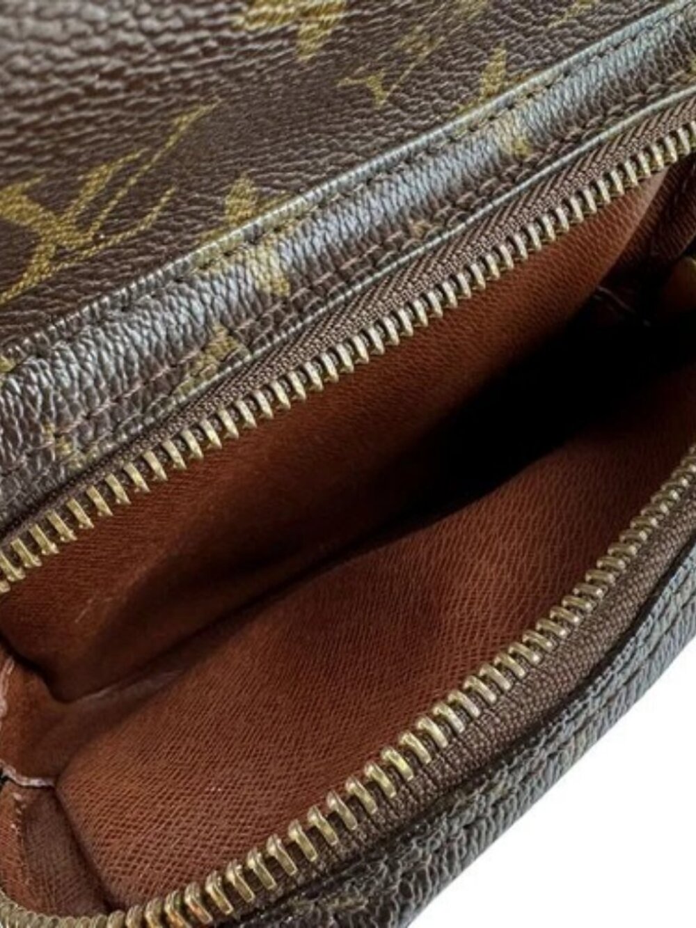Auth LOUIS VUITTON Monogram Amazone Crossbody Shoulder Bag Brown M45236 - z9628 - Picture 5 of 13